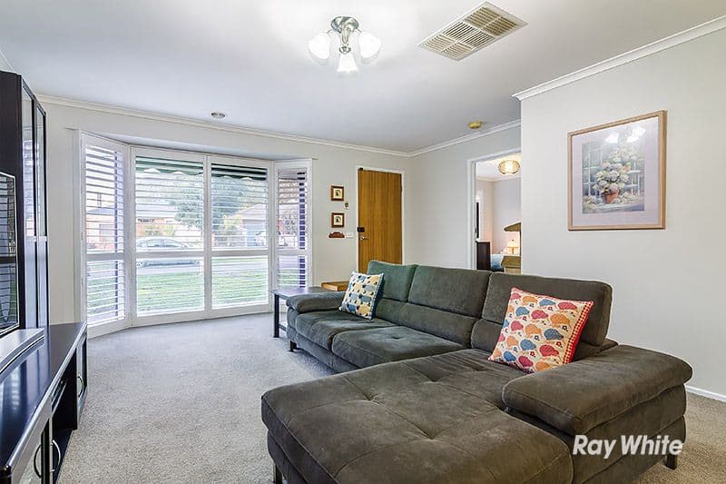 37 Joyce Street, Cranbourne West VIC 3977, Cranbourne West - Thumbnail 3
