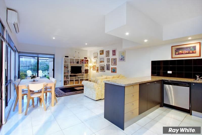 69A Hampden Street, MORNINGTON VIC 3931, Mornington - Thumbnail 5