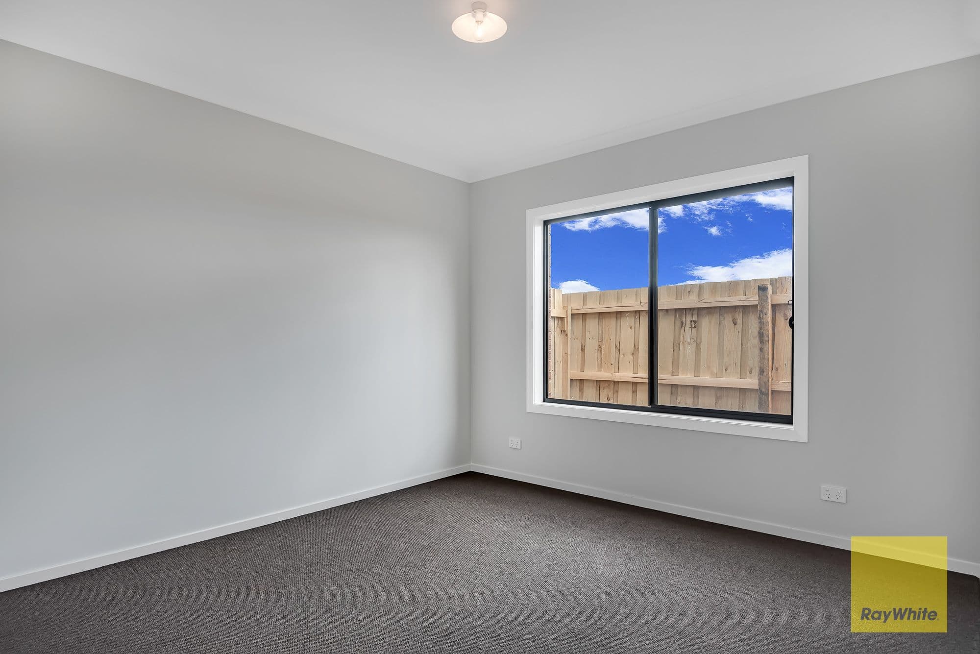 18 Lina Way, Melton South VIC 3338, Melton South - Thumbnail 4