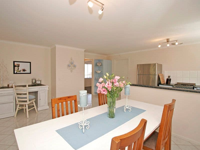 9 Smugglers Drive, SEAFORD RISE SA 5169, Seaford Rise - Thumbnail 3