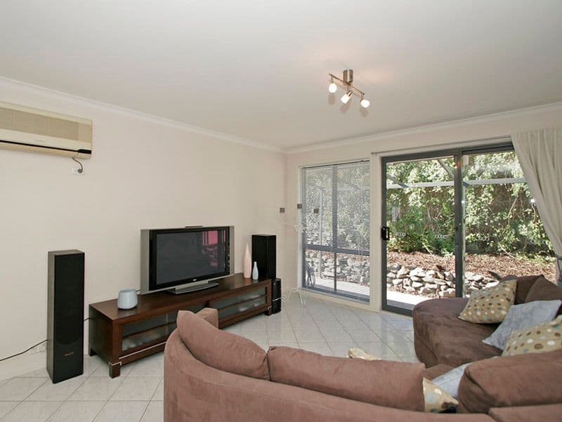 9 Smugglers Drive, SEAFORD RISE SA 5169, Seaford Rise - Thumbnail 4