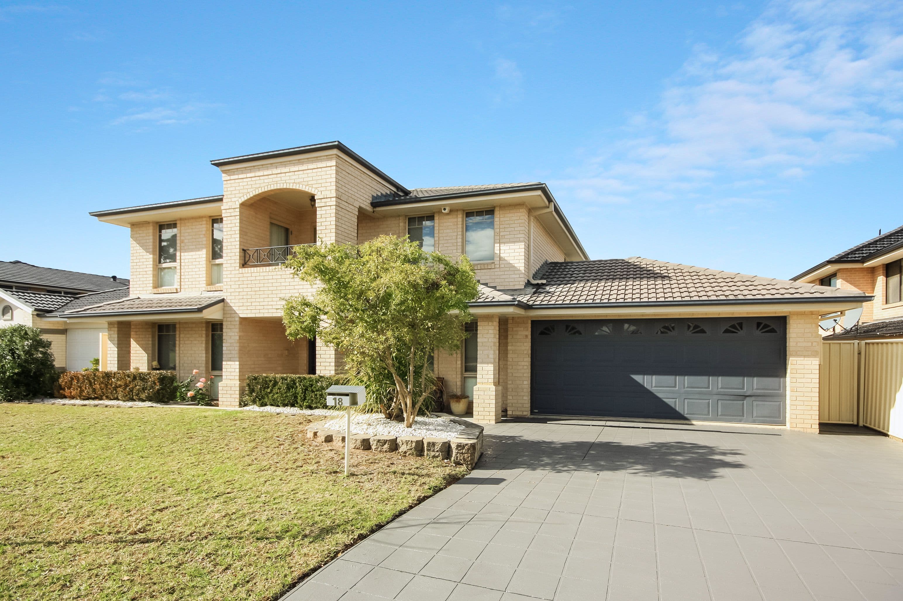 18 Oatley Circuit, Harrington Park - Thumbnail 2