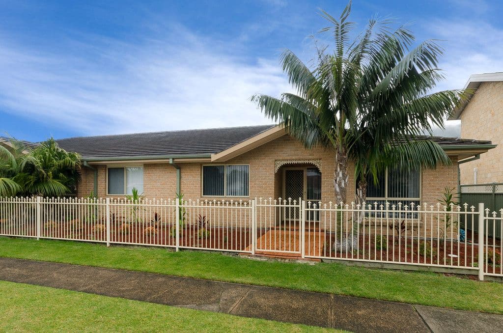 208-210 Lawrence Hargrave Drive, THIRROUL NSW 2515, Thirroul - Image 1