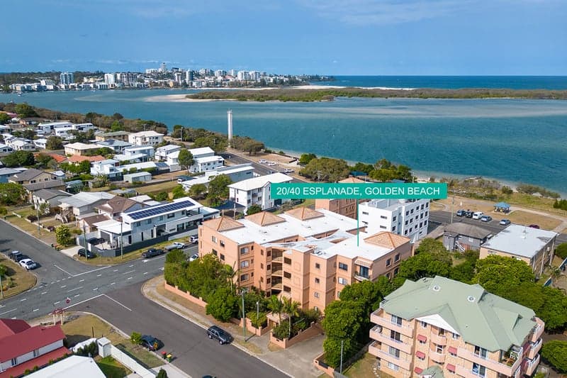 40 Esplanade, Golden Beach - Thumbnail 2