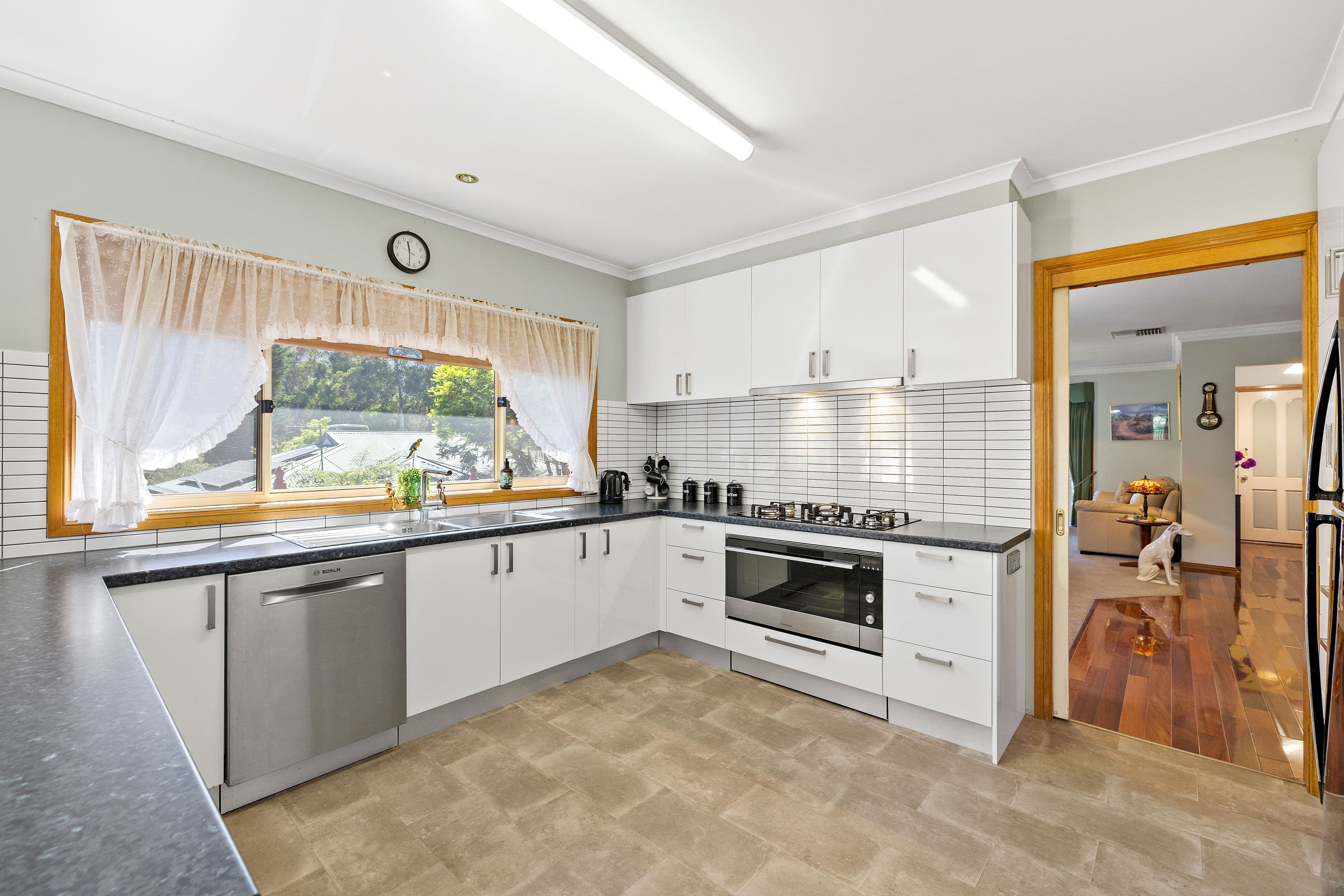 29 Hakea Street, Tecoma VIC 3160, Tecoma - Thumbnail 7