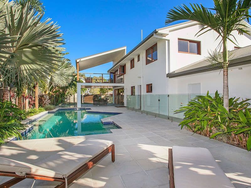 60 Acanthus Avenue, Burleigh Heads QLD 4220, Burleigh Heads - Thumbnail 2