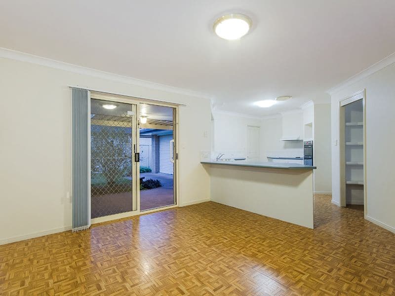 4 Silverash Street, Oxenford QLD 4210, Oxenford - Thumbnail 4