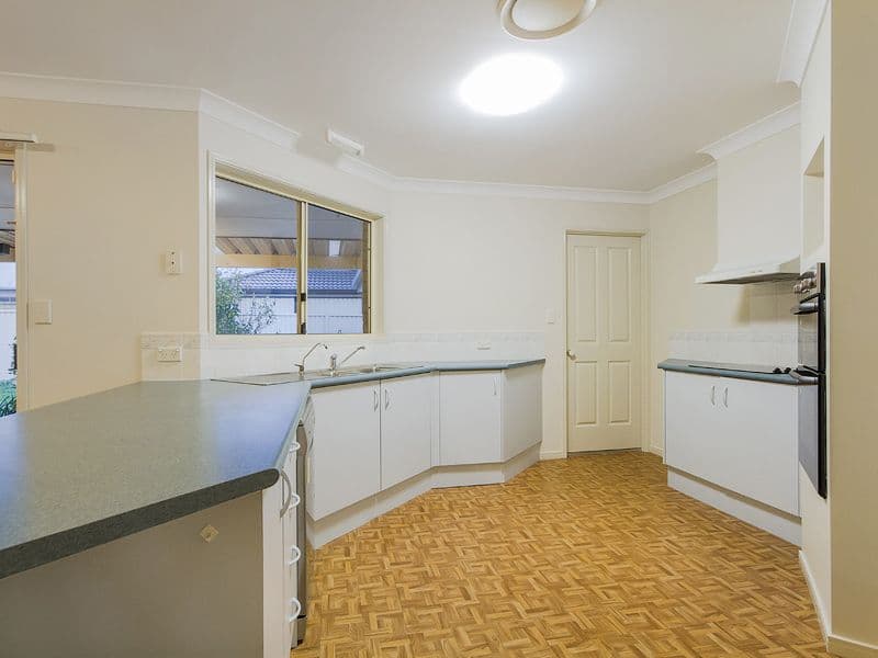 4 Silverash Street, Oxenford QLD 4210, Oxenford - Thumbnail 5