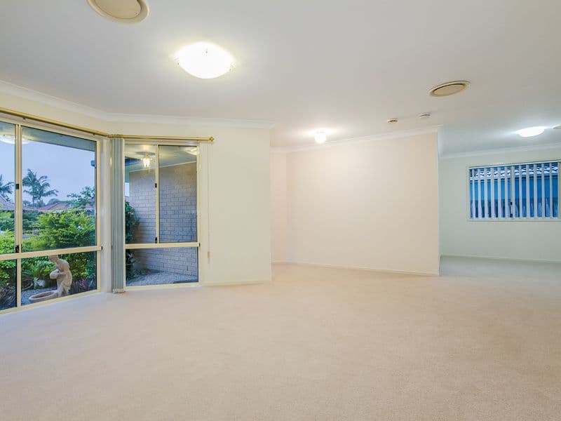 4 Silverash Street, Oxenford QLD 4210, Oxenford - Thumbnail 6