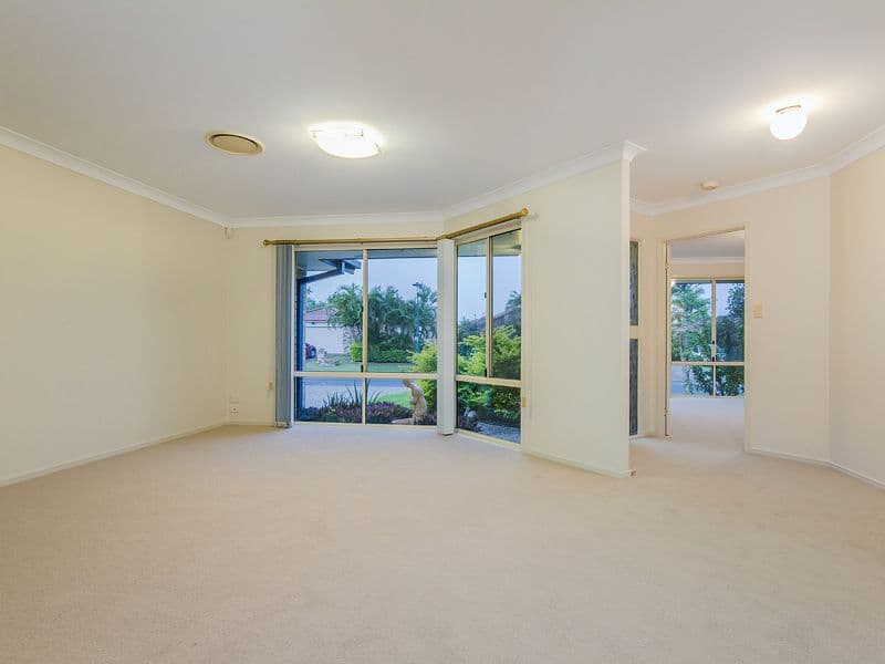 4 Silverash Street, Oxenford QLD 4210, Oxenford - Thumbnail 7