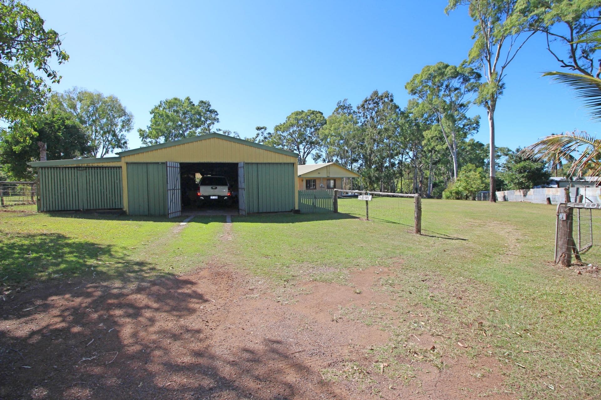 51 Crescent Street, Armstrong Beach QLD 4737, Armstrong Beach - Thumbnail 2