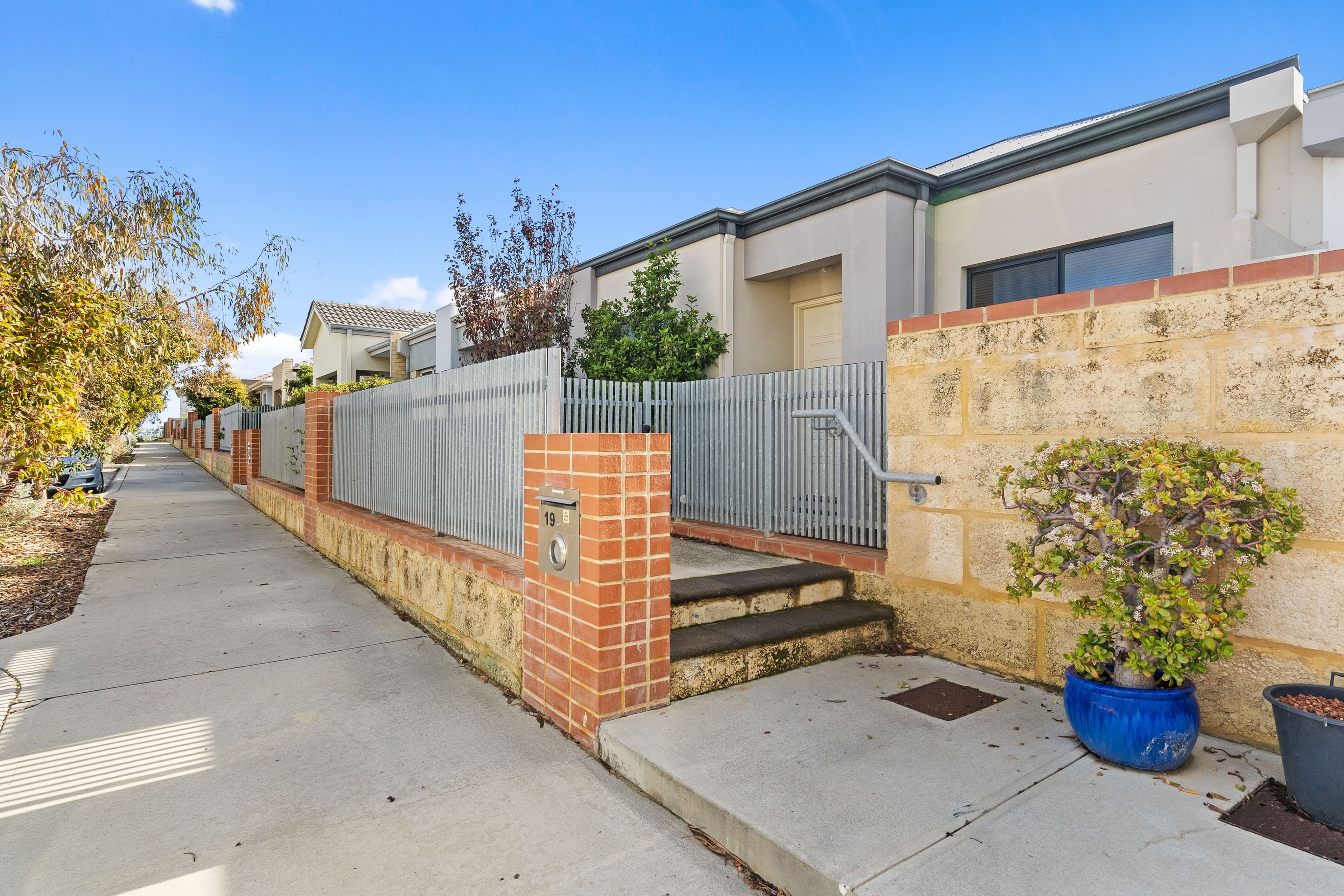 19 Perkins Drive, Clarkson WA 6030, Clarkson - Thumbnail 2