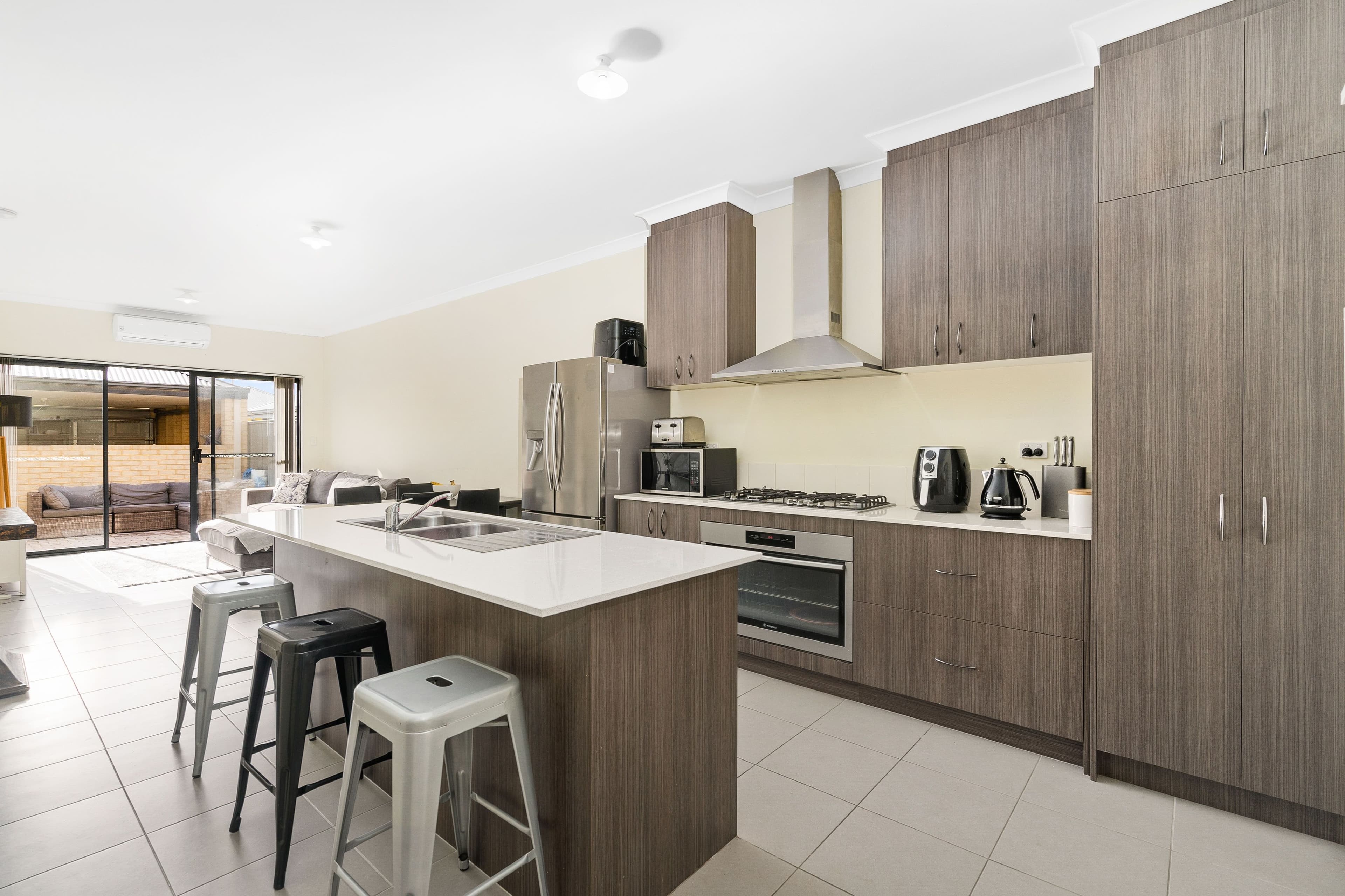 19 Perkins Drive, Clarkson WA 6030, Clarkson - Thumbnail 3