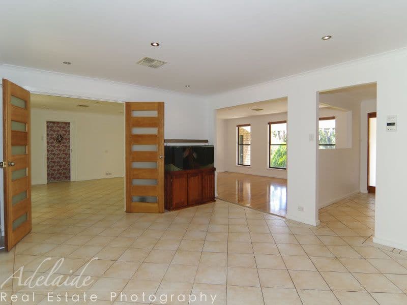 34 Sandow Crescent, COROMANDEL VALLEY SA 5051, Coromandel Valley - Thumbnail 3