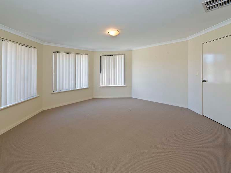 28 The Bridgeway, CANNING VALE WA 6155, Canning Vale - Thumbnail 2
