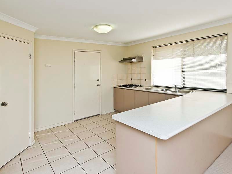 28 The Bridgeway, CANNING VALE WA 6155, Canning Vale - Thumbnail 4