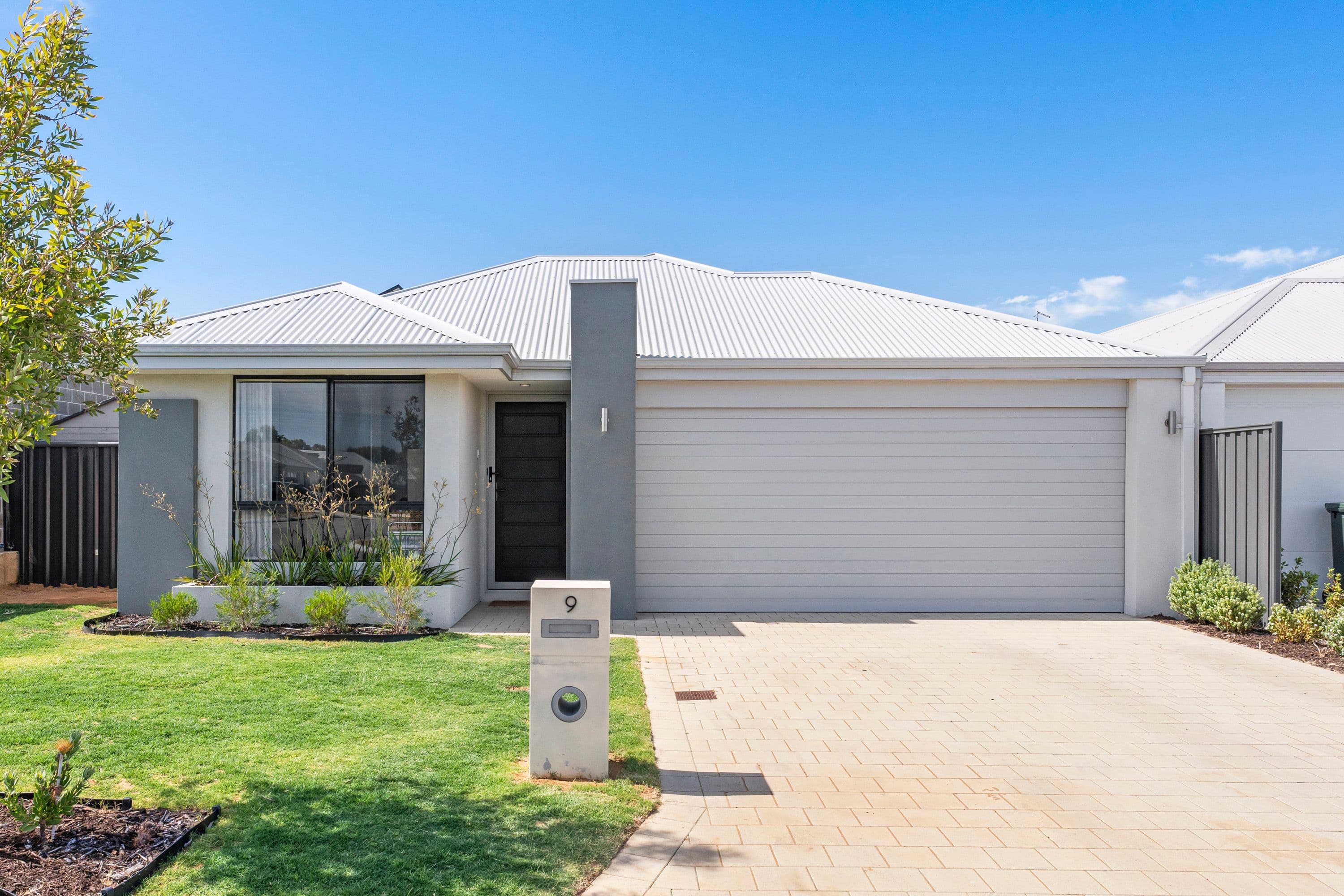 9 Seacliff Approach, Madora Bay WA 6210, Madora Bay - Image 1