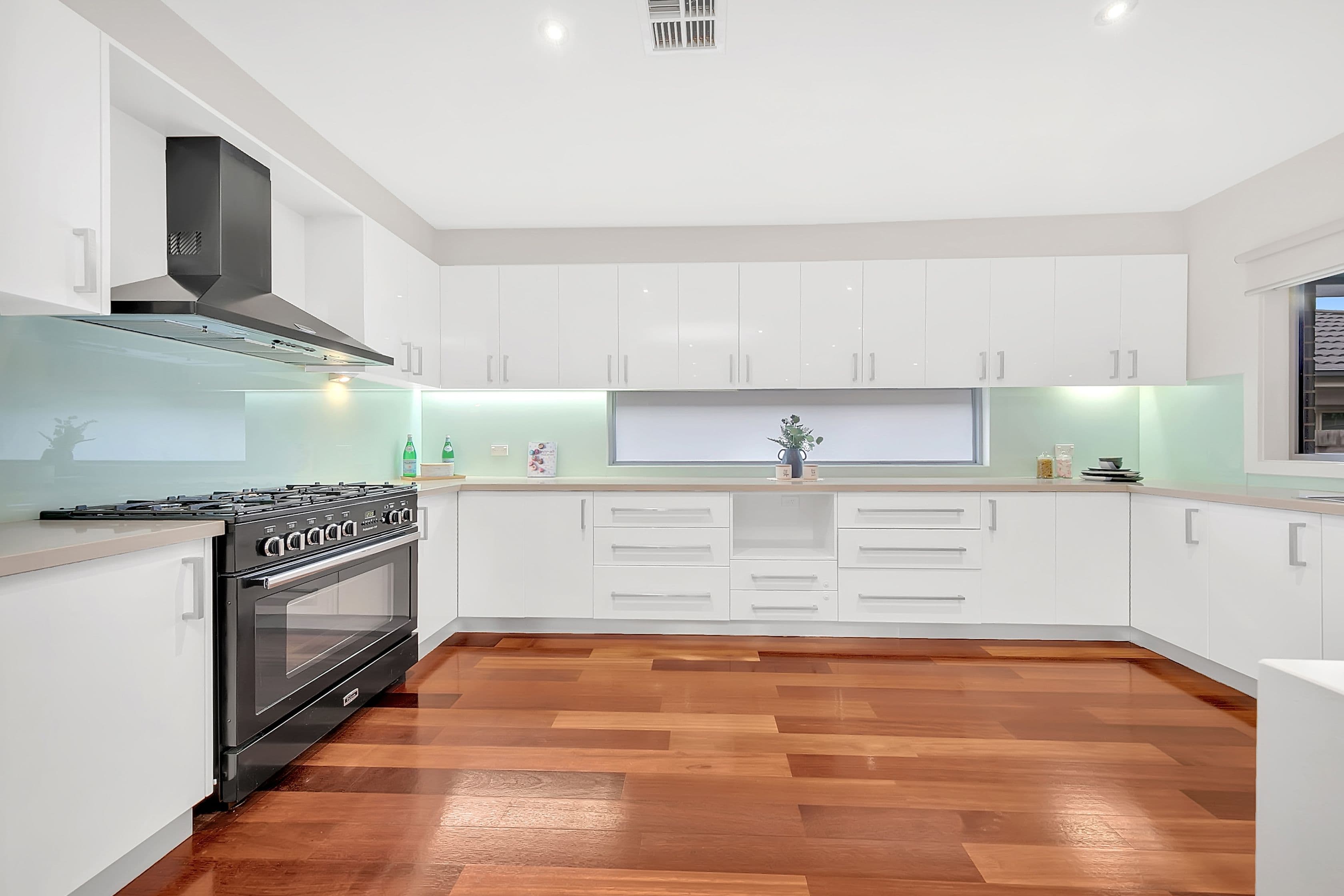 9 Beringarra Street, South Morang VIC 3752, South Morang - Thumbnail 4