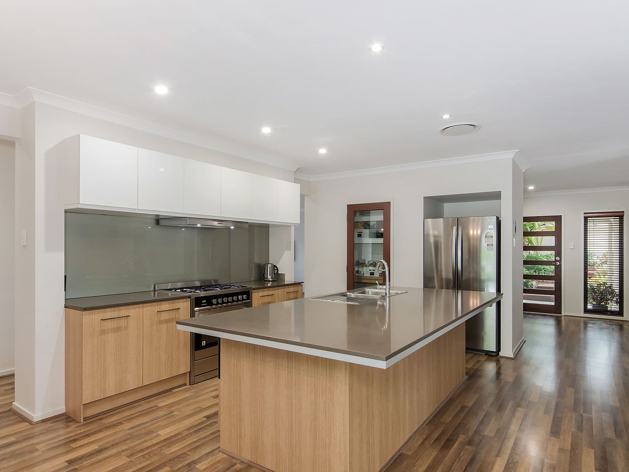 11 Jackson Ridge Road, Upper Coomera QLD 4209, Upper Coomera - Thumbnail 3