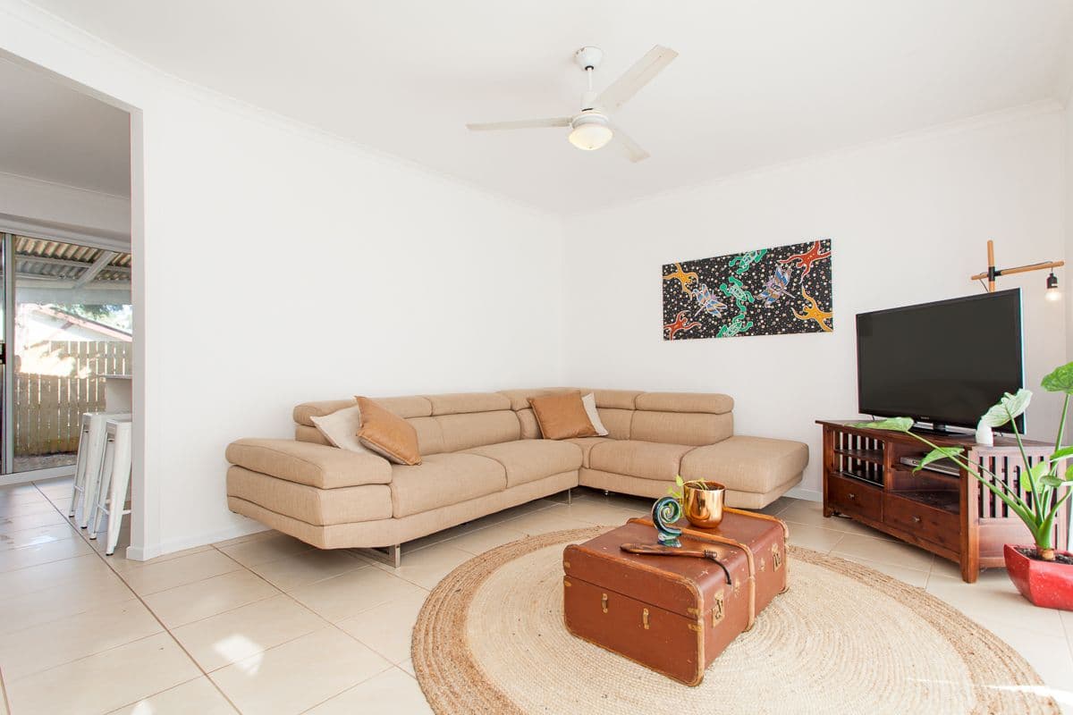 15 & 15A Shakespeare Avenue, Mooroolbark, Mooroolbark - Thumbnail 3