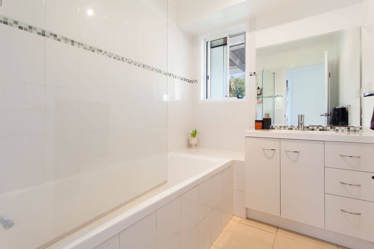 15 & 15A Shakespeare Avenue, Mooroolbark, Mooroolbark - Thumbnail 7