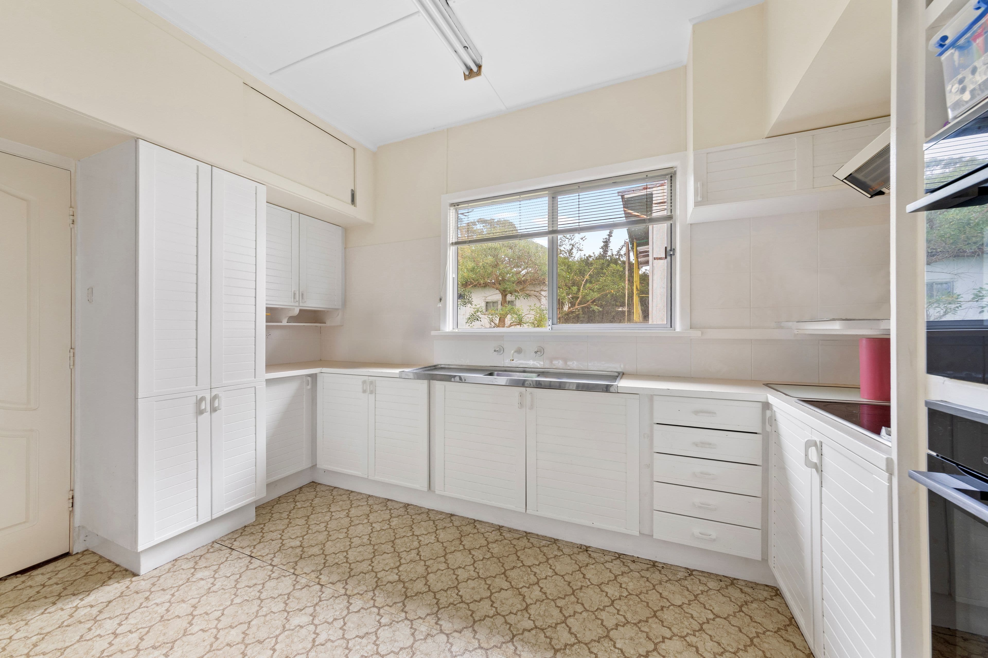 110 Scenic Drive, Budgewoi NSW 2262, Budgewoi - Thumbnail 4