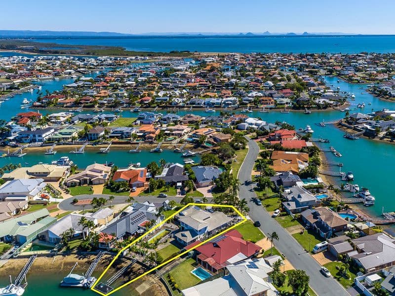 2 Eagle Court, Newport QLD 4020, Newport - Image 1
