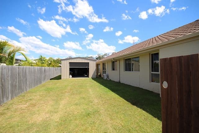 19 Maidenhair Drive, BEERWAH QLD 4519, Beerwah - Thumbnail 4
