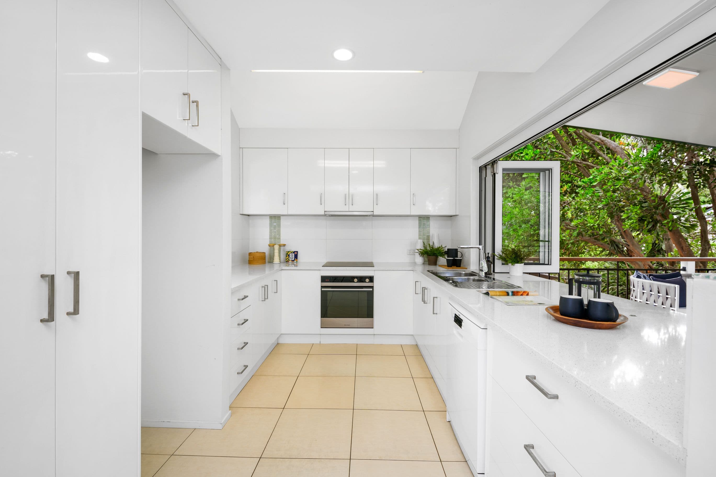 3 Brighton Street, Woody Point QLD 4019, Woody Point - Thumbnail 4