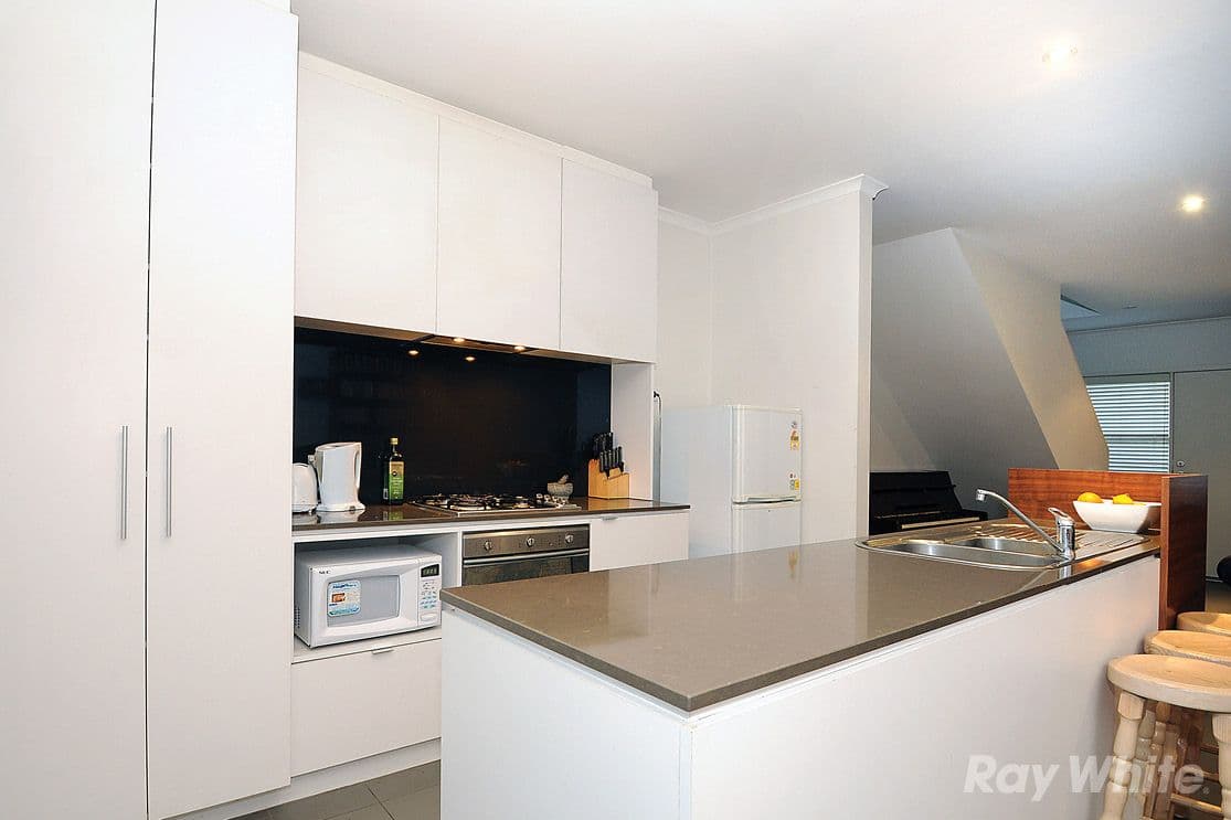 15 Southampton Drive, MULGRAVE VIC 3170, Mulgrave - Thumbnail 2