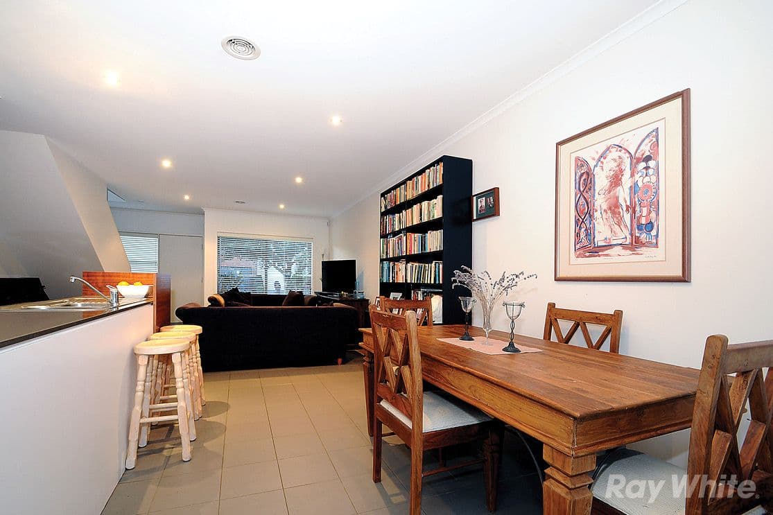 15 Southampton Drive, MULGRAVE VIC 3170, Mulgrave - Thumbnail 3