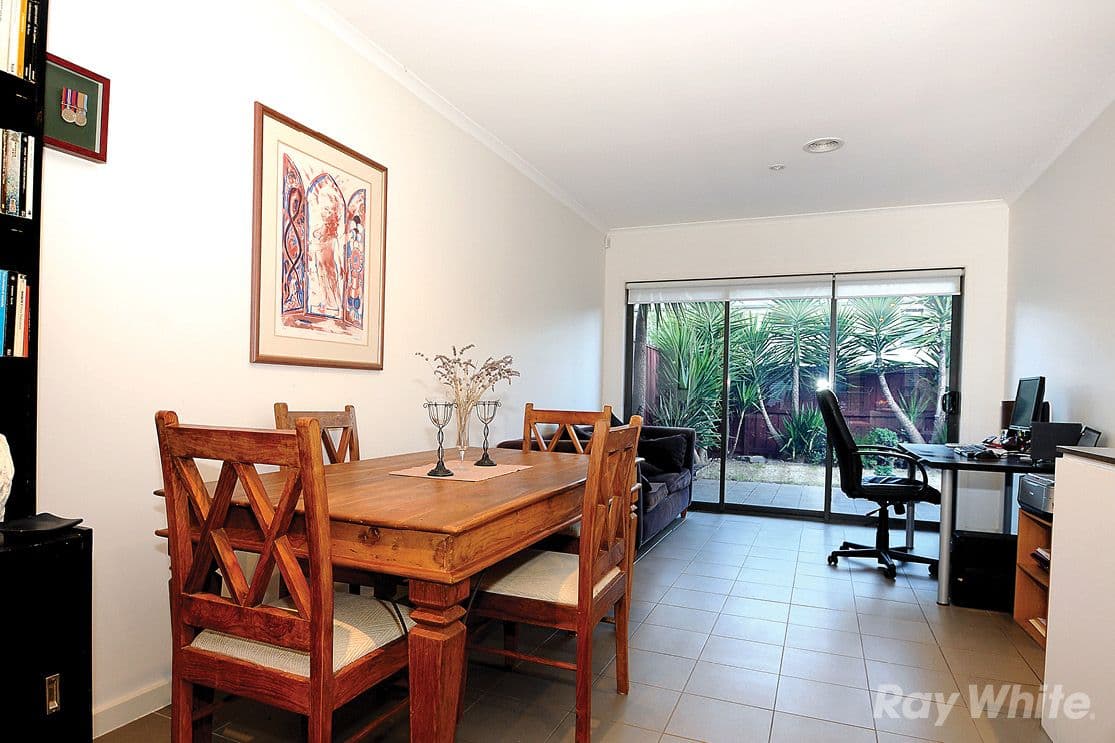 15 Southampton Drive, MULGRAVE VIC 3170, Mulgrave - Thumbnail 4