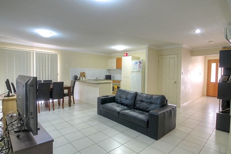 19 SIFFLEET Street, BELLBIRD PARK QLD 4300, Bellbird Park - Thumbnail 3