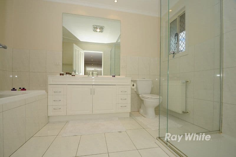 3 Kerrison Avenue, NOBLE PARK VIC 3174, Noble Park - Thumbnail 2