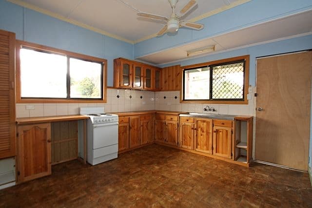 5 Orchard Street, EASTERN HEIGHTS QLD 4305, Eastern Heights - Thumbnail 3