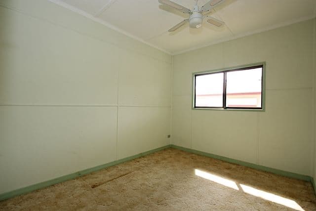 5 Orchard Street, EASTERN HEIGHTS QLD 4305, Eastern Heights - Thumbnail 5