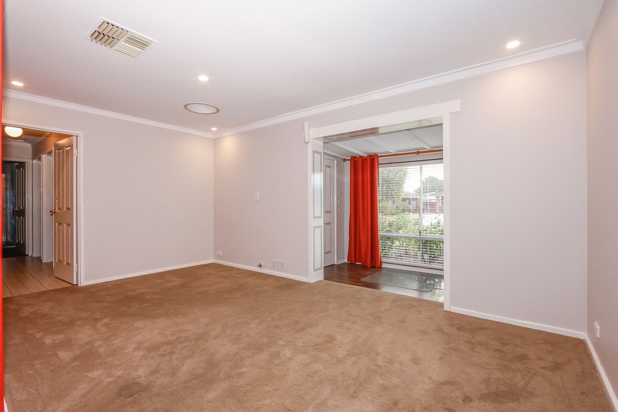 8 Sturt Close, Gosnells WA 6110, Gosnells - Thumbnail 3