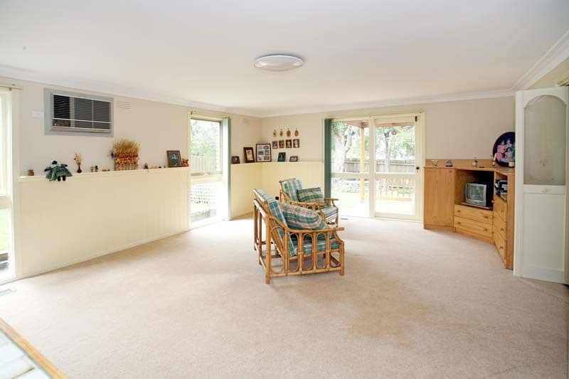 16  Threadbow Crescent, WHEELERS HILL VIC 3150, Wheelers Hill - Thumbnail 4