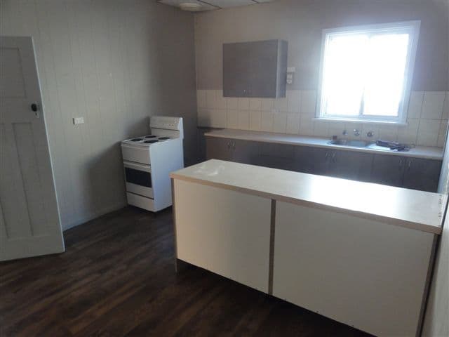 132 Thomas Street, Broken Hill NSW 2880, Broken Hill - Thumbnail 3