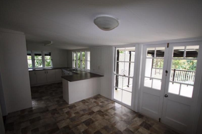 10 George Street, BLACKSTONE QLD 4304, Blackstone - Thumbnail 2