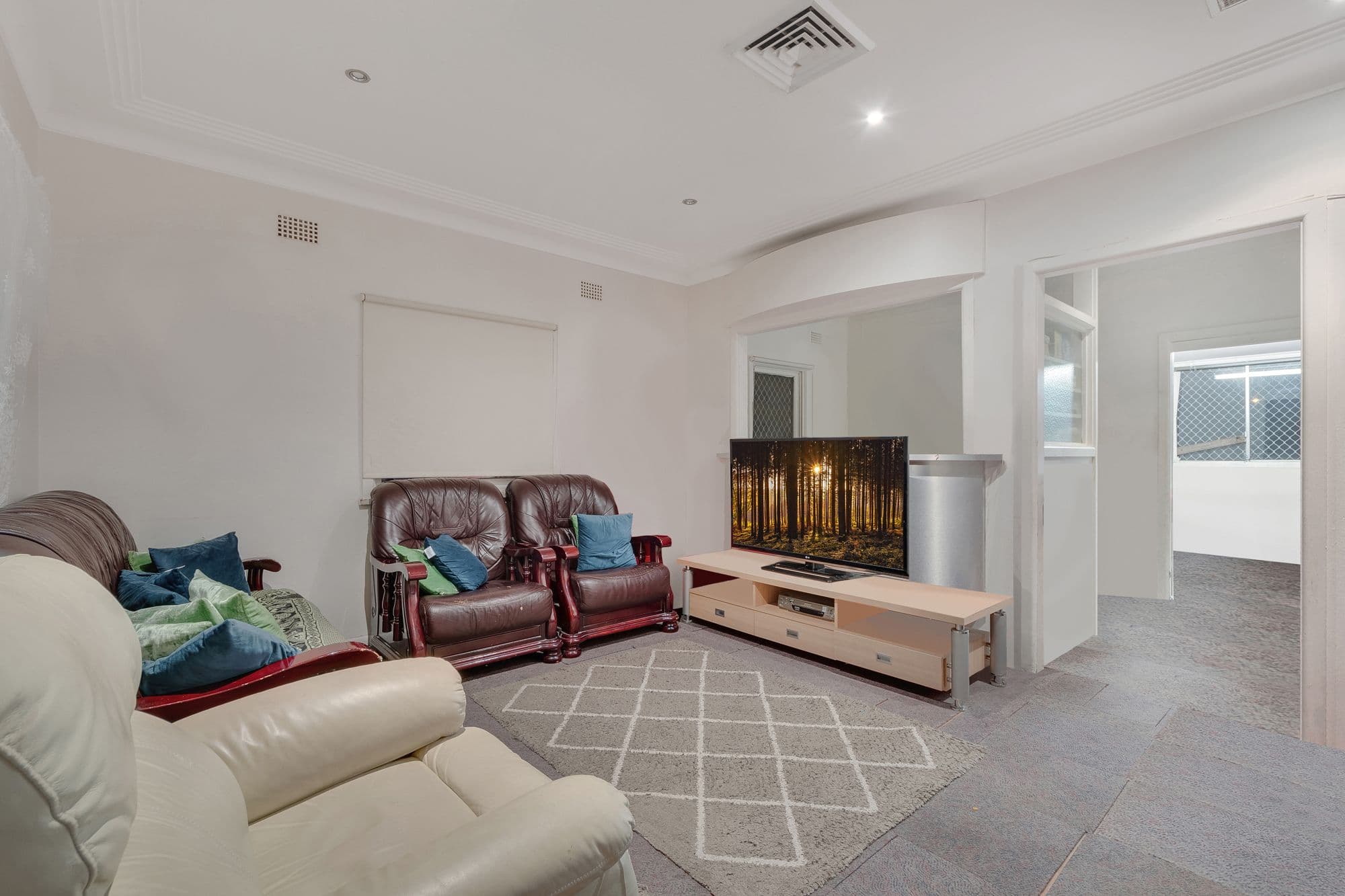 604 Cabramatta Road, Mount Pritchard - Thumbnail 3