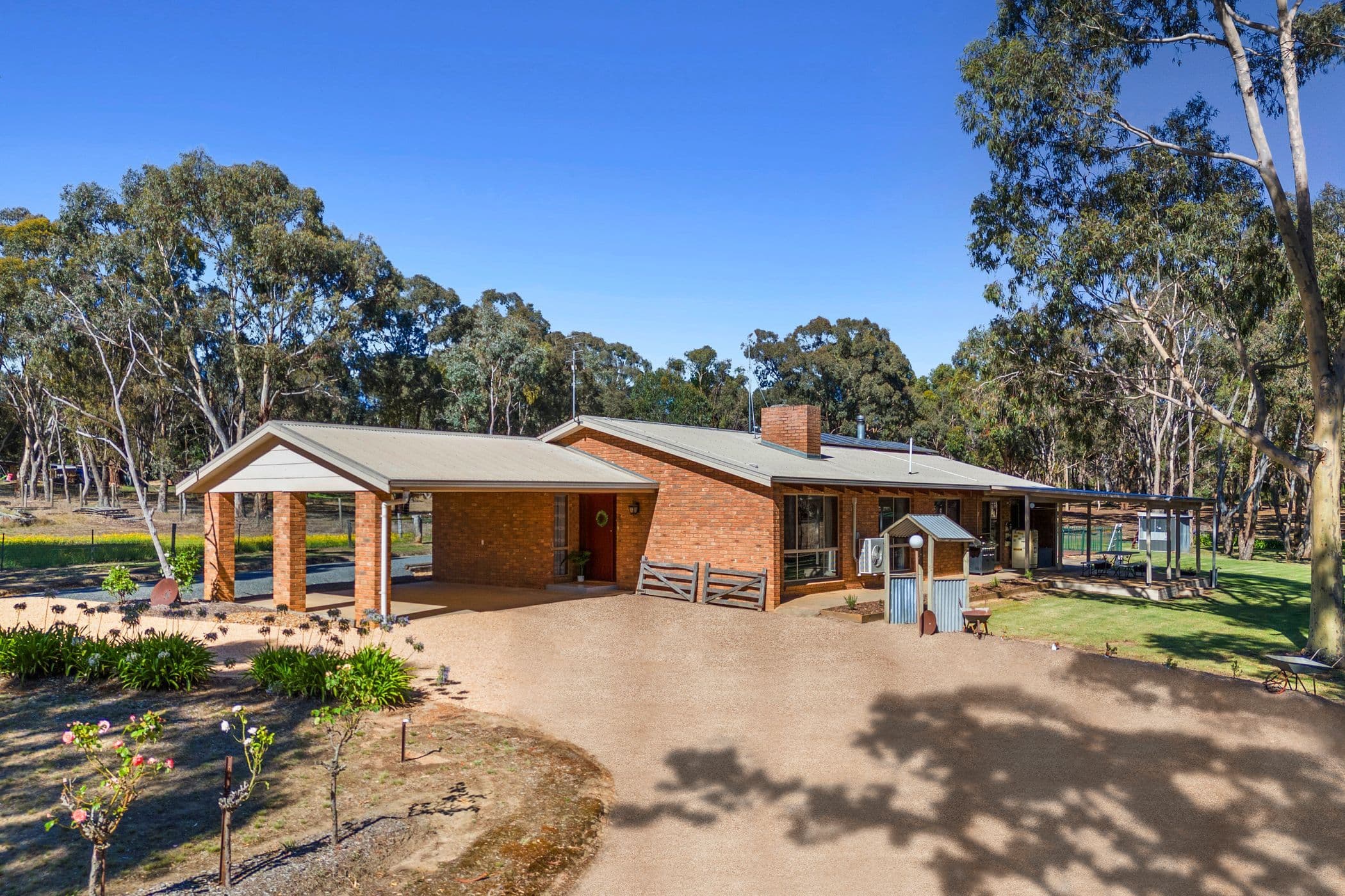 88 Burke Road, Ararat VIC 3377, Ararat - Thumbnail 3