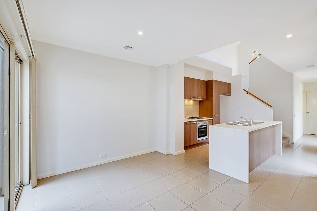 4 Cadiz Walk, Epping VIC 3076, Epping - Thumbnail 3