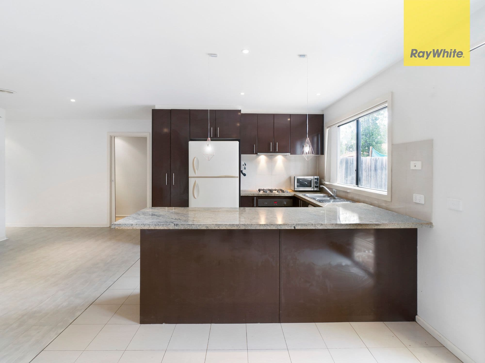 62 Andrew Street, Melton South VIC 3338, Melton South - Thumbnail 7