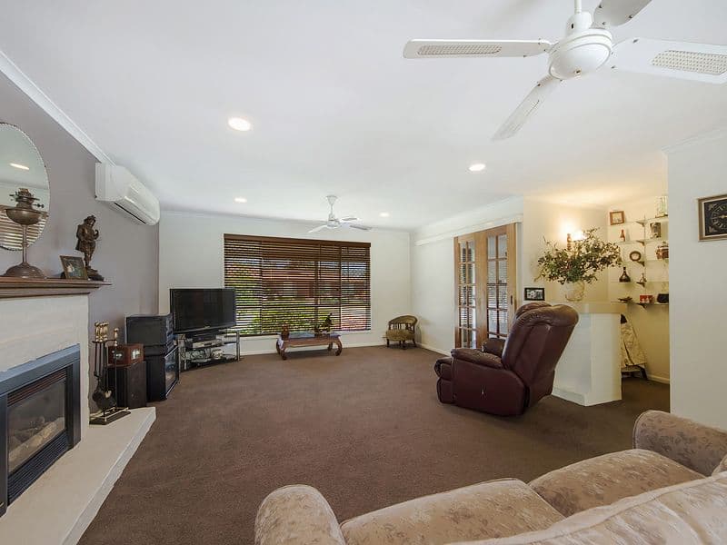 16 California Drive, OXENFORD QLD 4210, Oxenford - Thumbnail 4