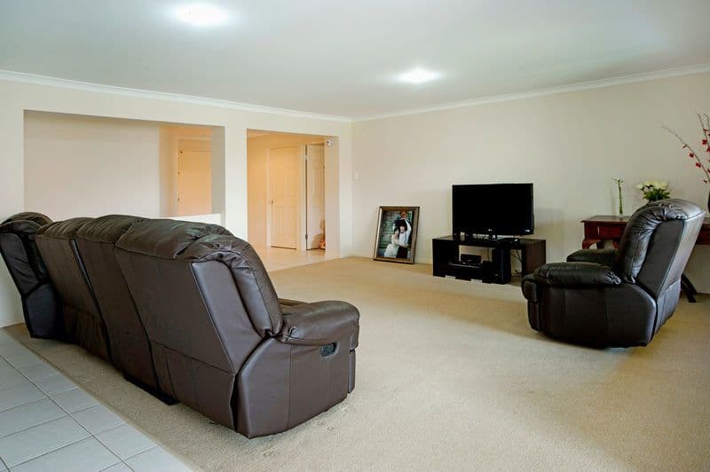 19 Heather Drive, UPPER COOMERA QLD 4209, Upper Coomera - Thumbnail 5