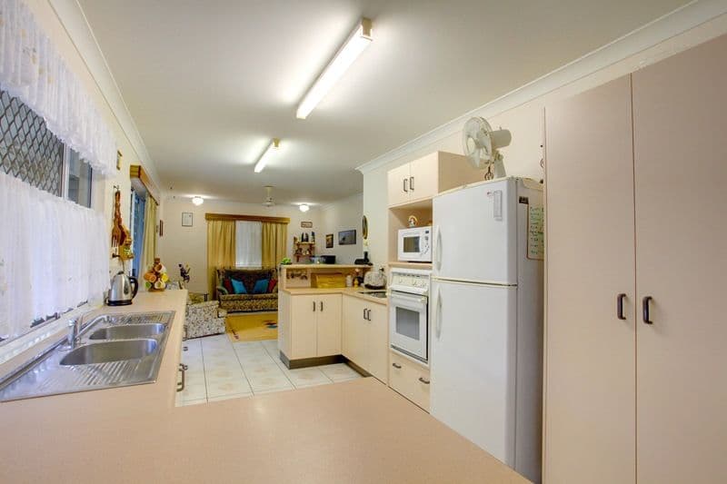 32 Lambert Street, HEATLEY QLD 4814, Heatley - Thumbnail 4
