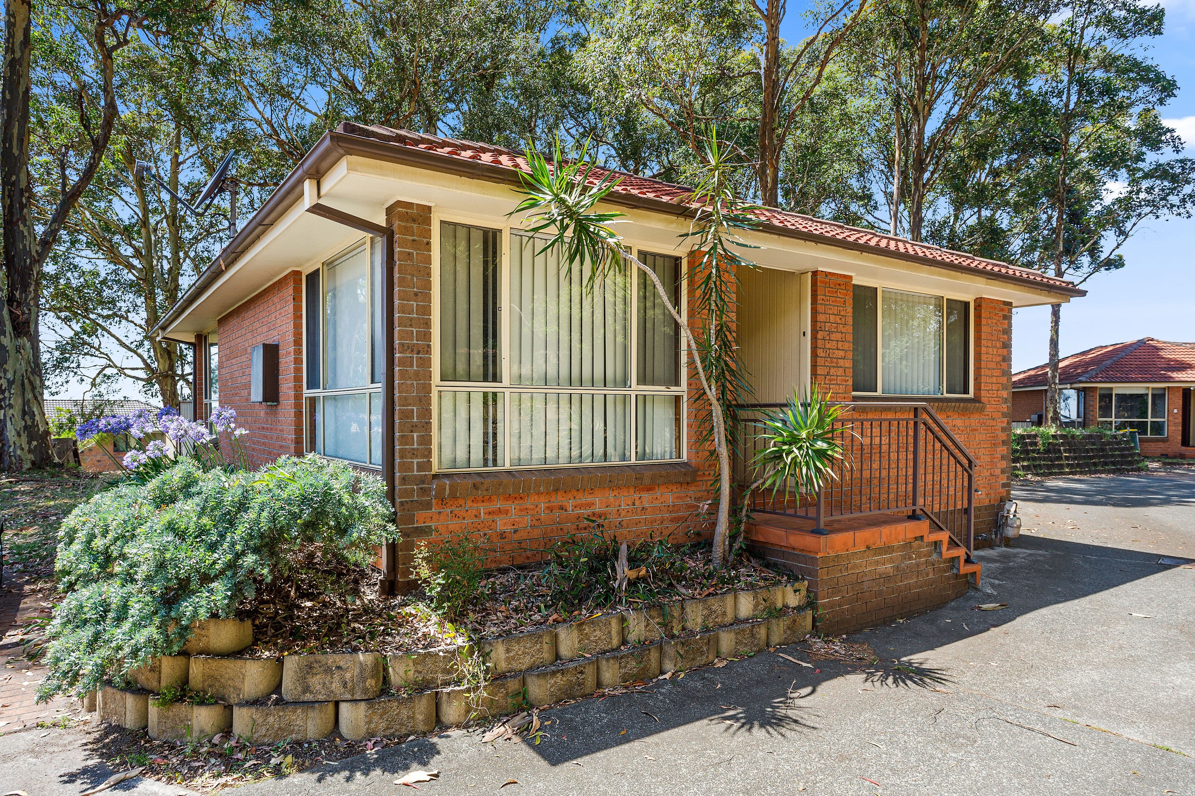 25 Robertson Street, Coniston NSW 2500, Coniston - Image 1