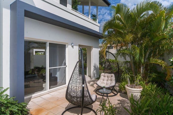 6011 Calardo Avenue, Hope Island QLD 4212, Hope Island - Thumbnail 2