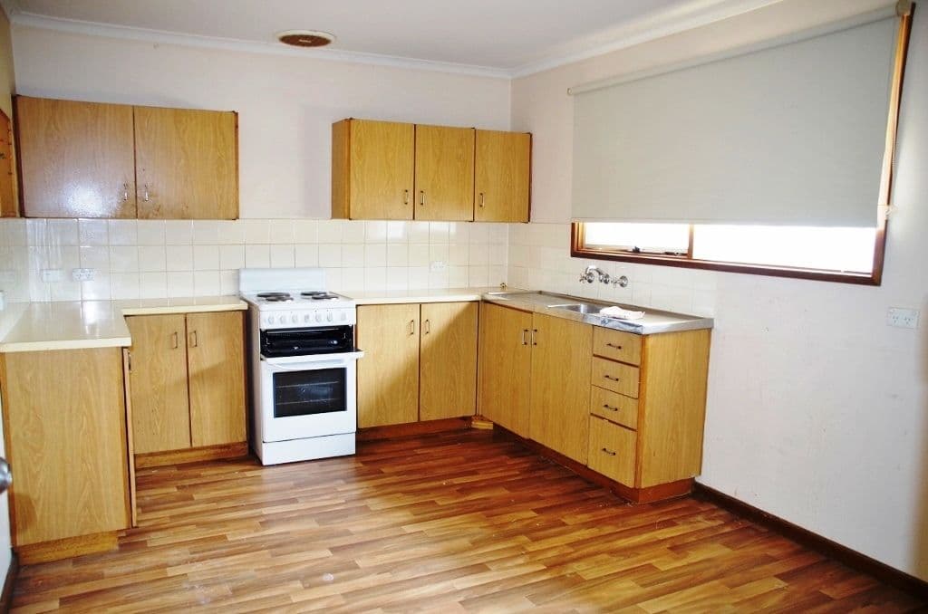12 Howie Drive, Renmark SA 5341, Renmark - Thumbnail 2